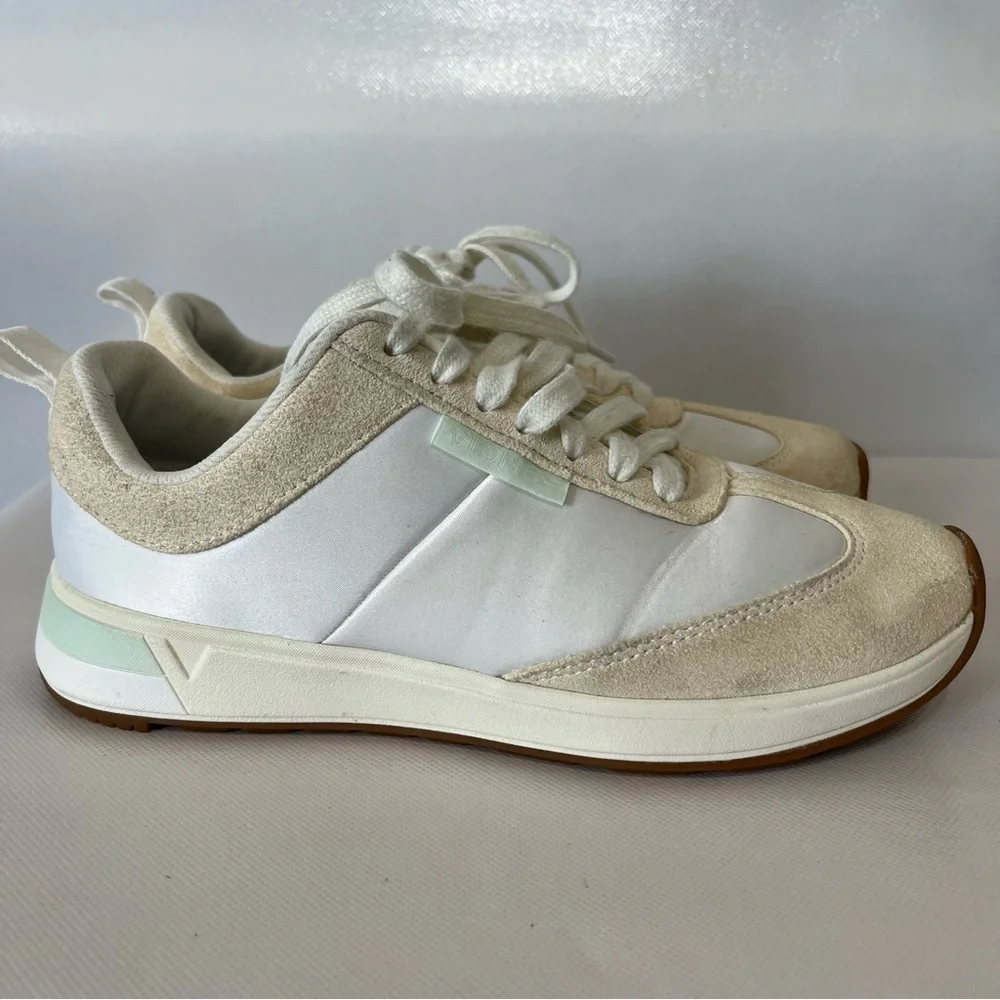 Vionic Breilyn Marshmallow Sneakers